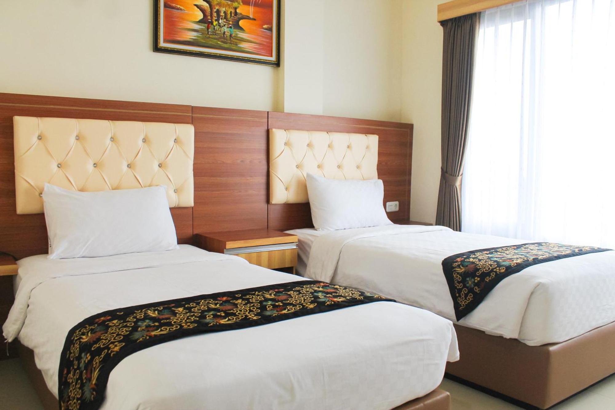 Zamzam Hotel And Resort Batu  Exterior photo