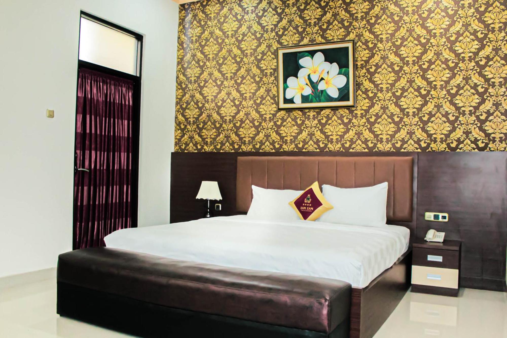 Zamzam Hotel And Resort Batu  Exterior photo