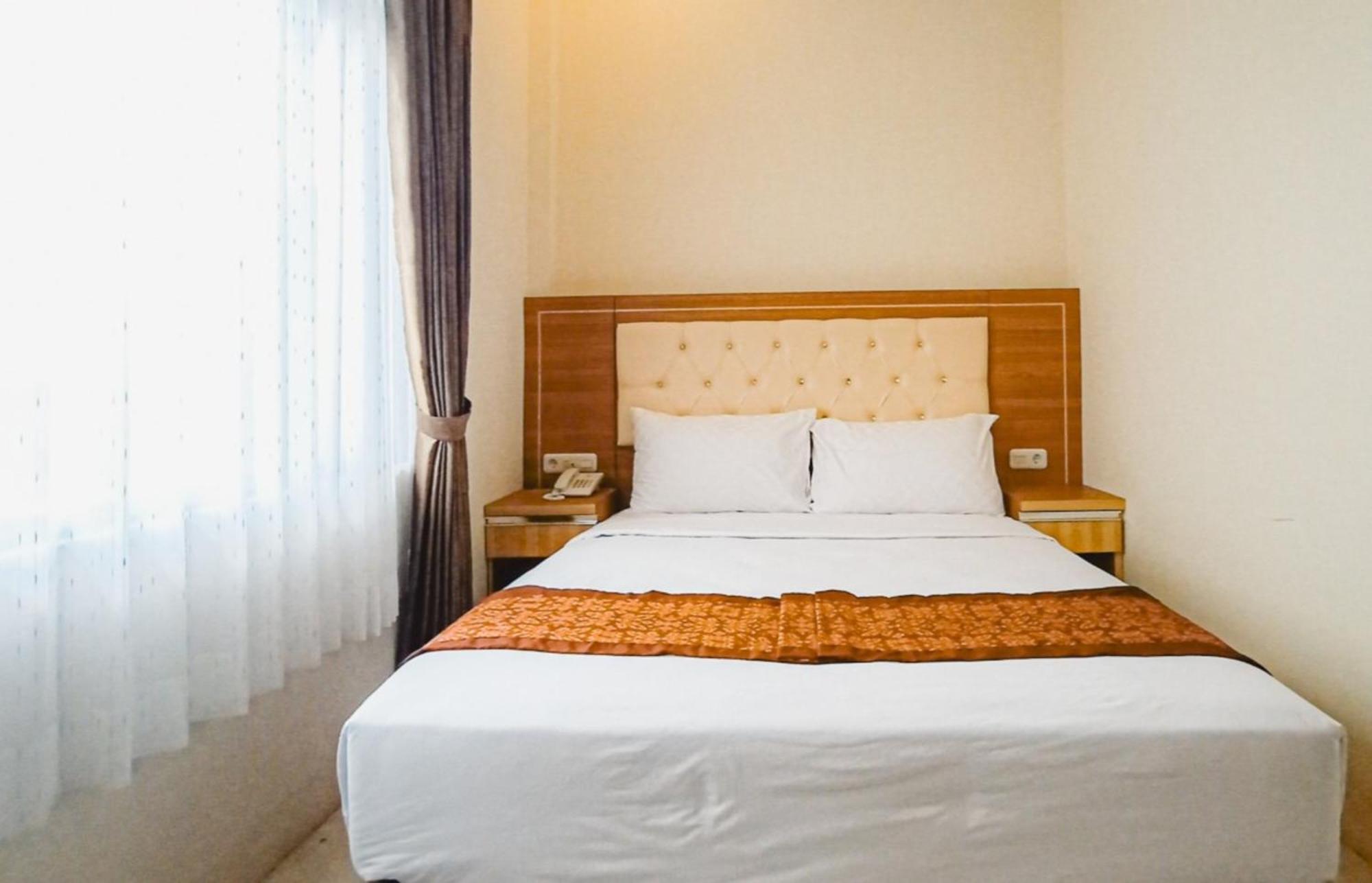 Zamzam Hotel And Resort Batu  Exterior photo