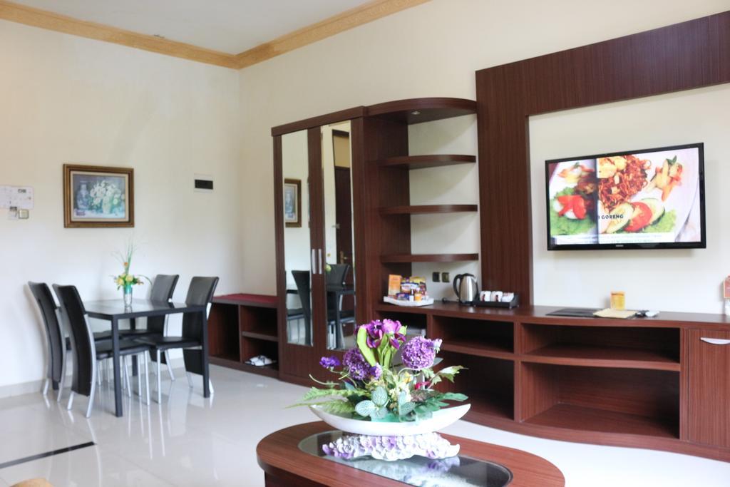 Zamzam Hotel And Resort Batu  Exterior photo