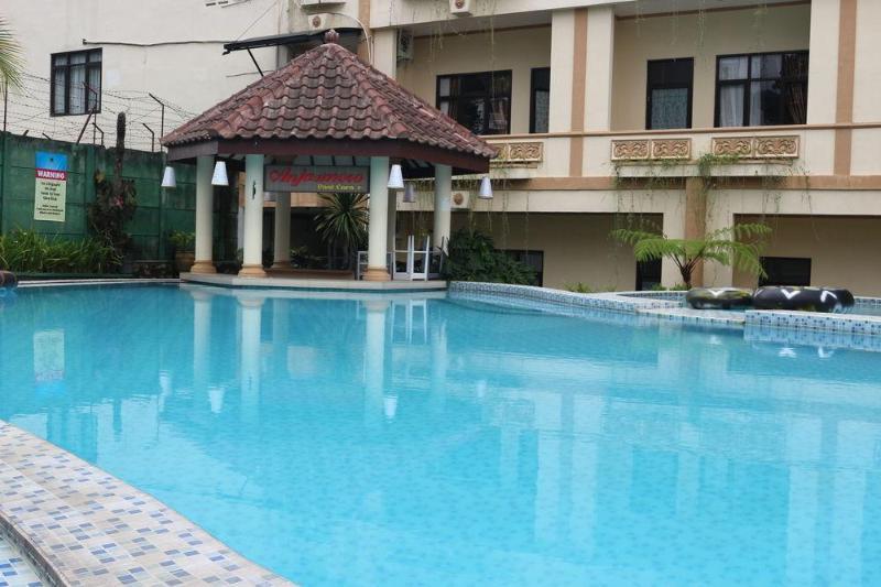 Zamzam Hotel And Resort Batu  Exterior photo