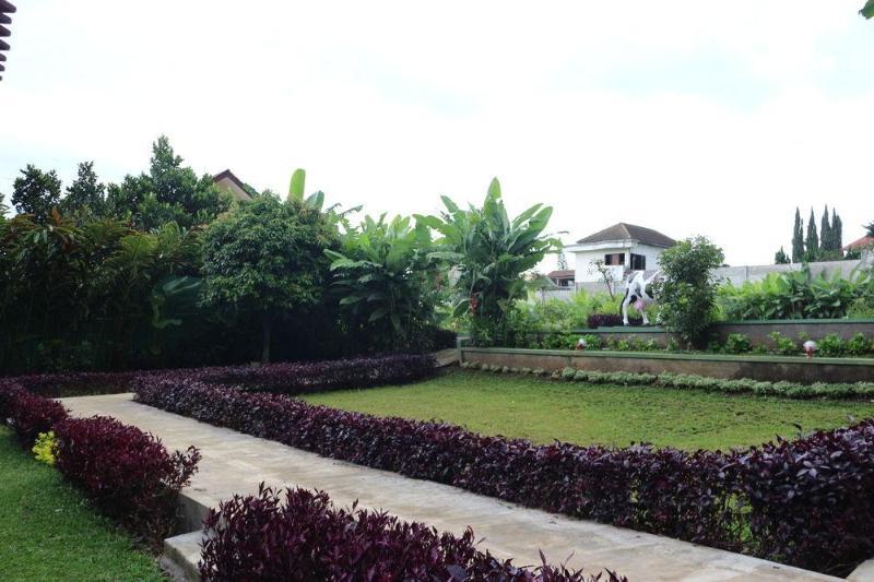 Zamzam Hotel And Resort Batu  Exterior photo