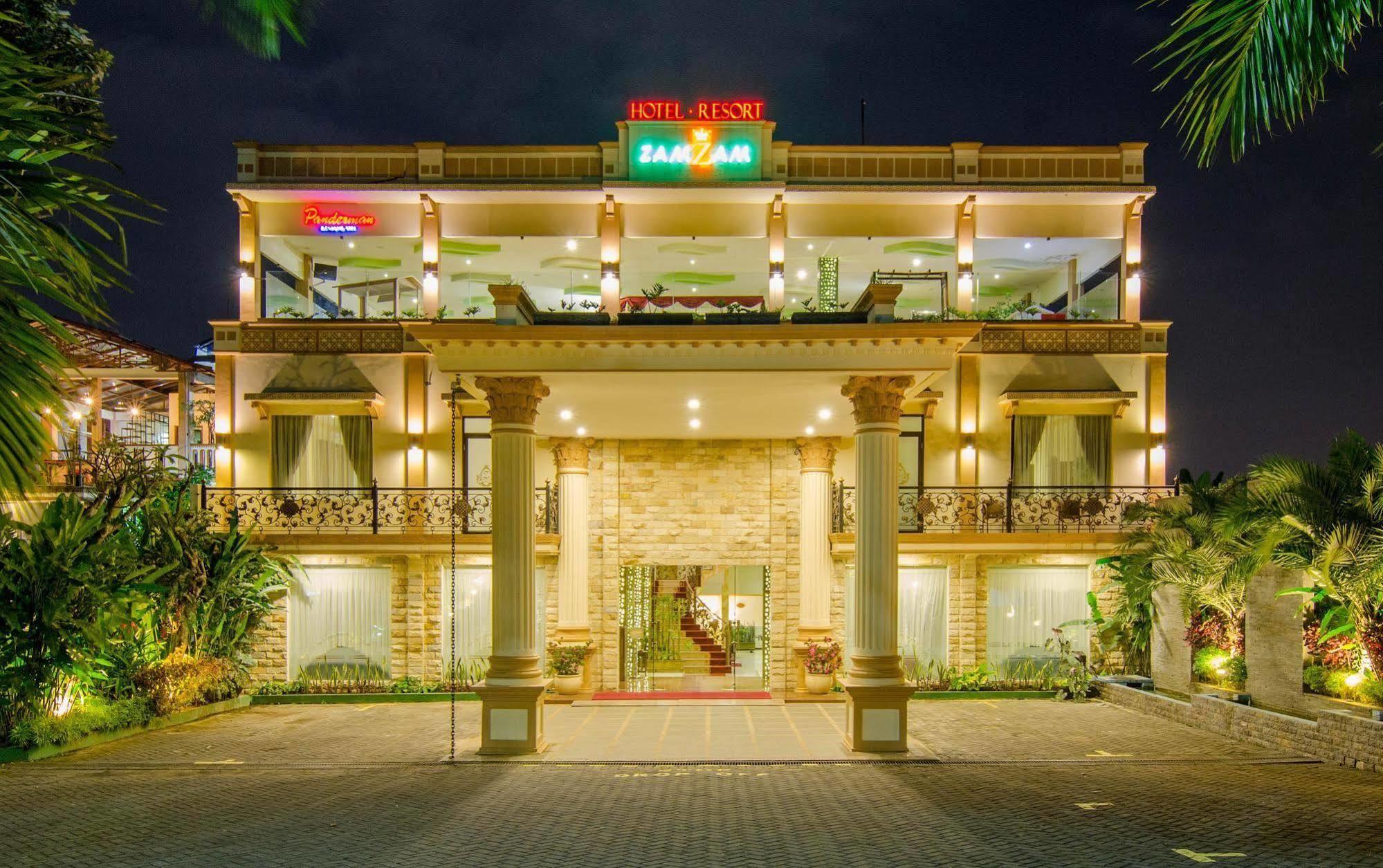Zamzam Hotel And Resort Batu  Exterior photo