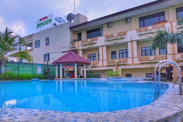 Zamzam Hotel And Resort Batu  Exterior photo