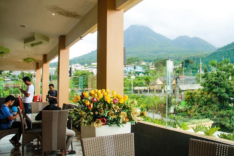 Zamzam Hotel And Resort Batu  Exterior photo
