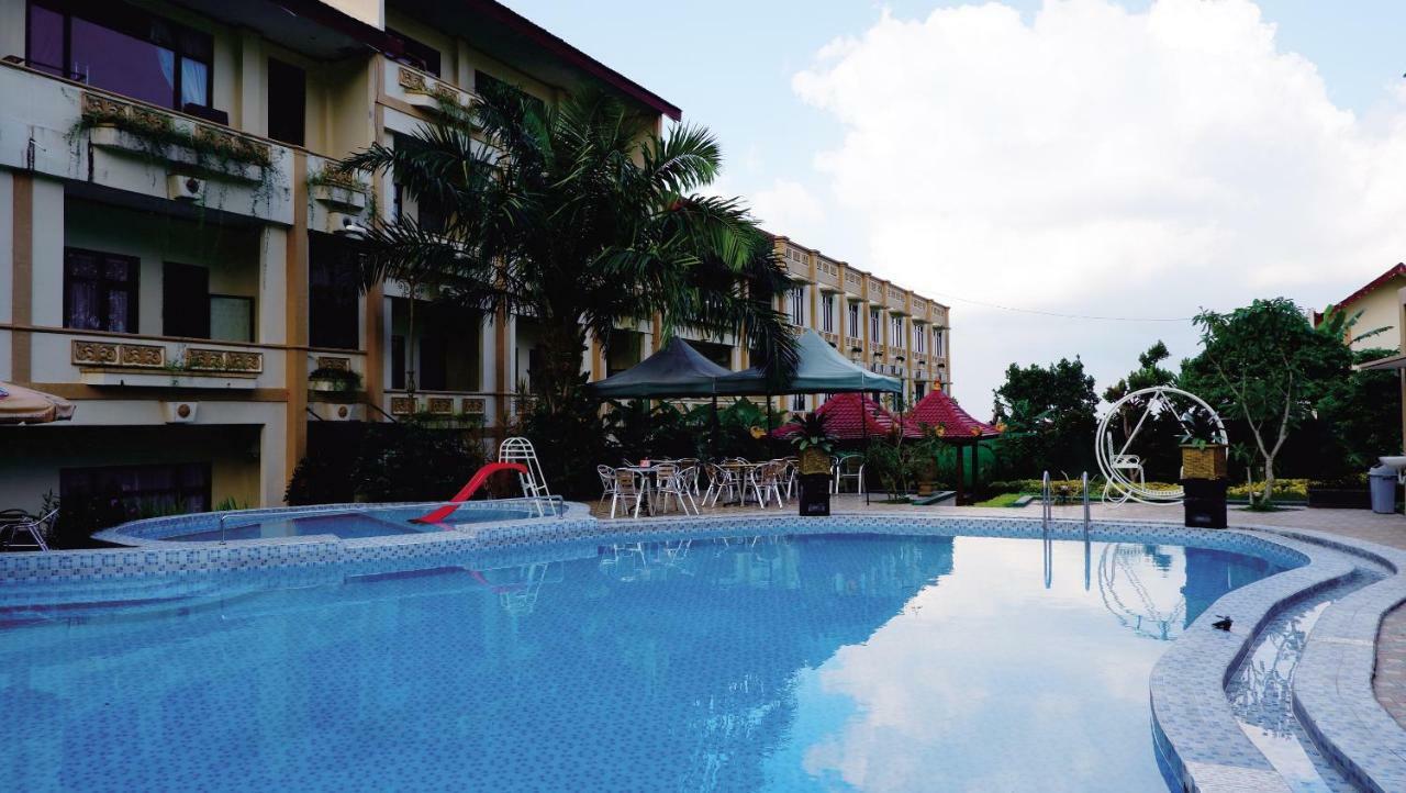 Zamzam Hotel And Resort Batu  Exterior photo