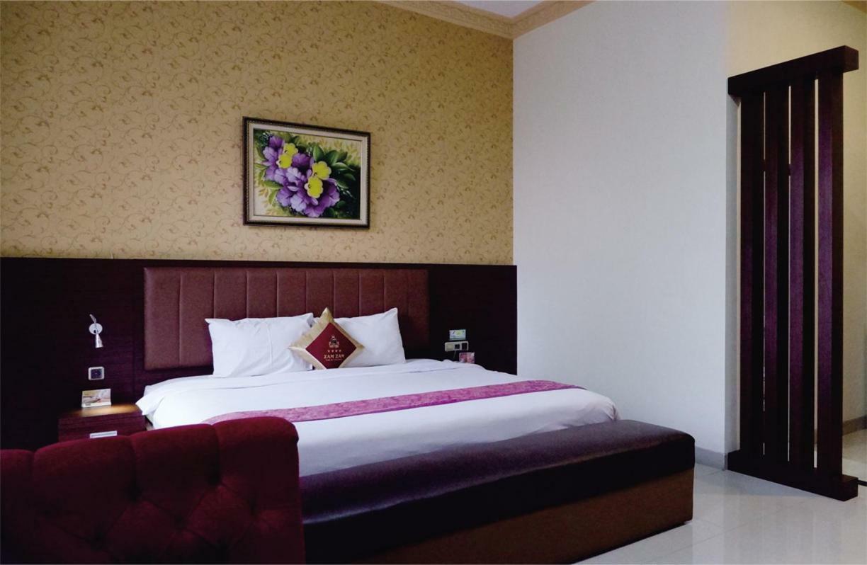 Zamzam Hotel And Resort Batu  Exterior photo